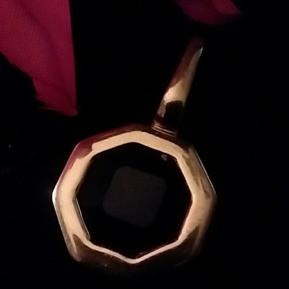 BLOWOUT💥UNISEX💥BEAUTIFUL BLACK ONXY CHARM - Picture 1 of 6